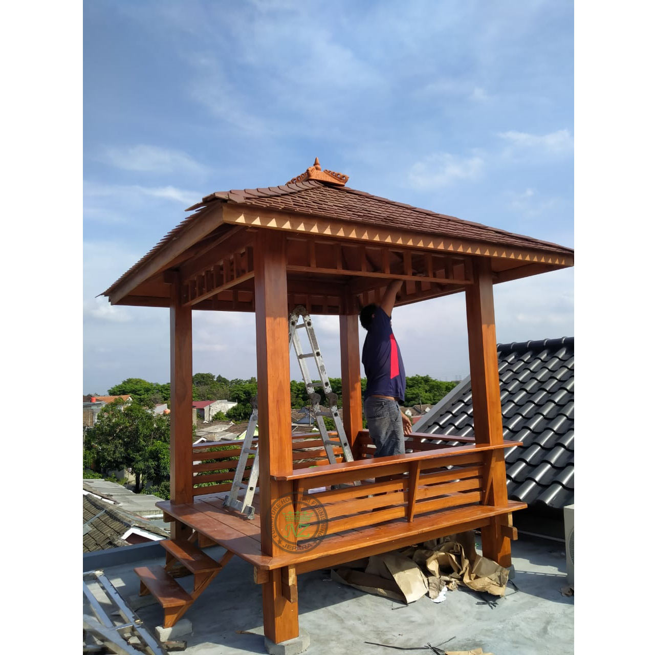 Jati Gazebo