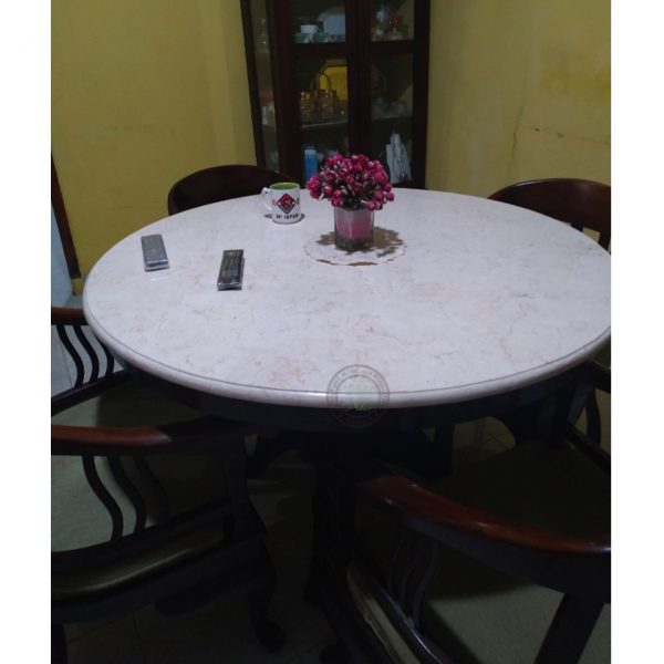 set meja makan tradisional