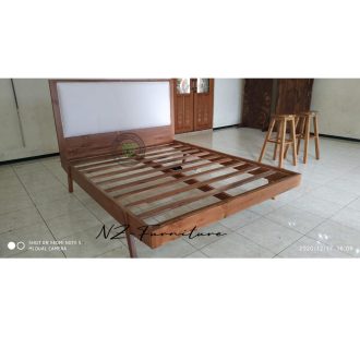 Tempat Tidur Skandinavian Modern