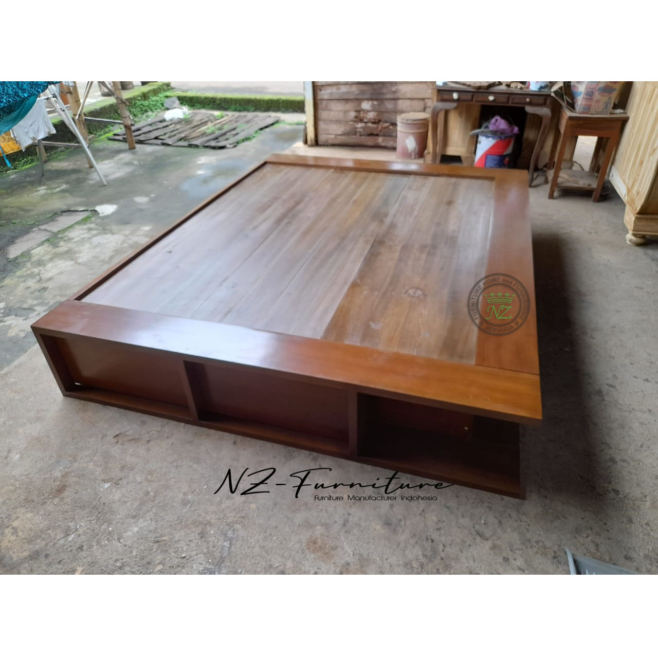 Bunk Bed Lesehan dan Laci